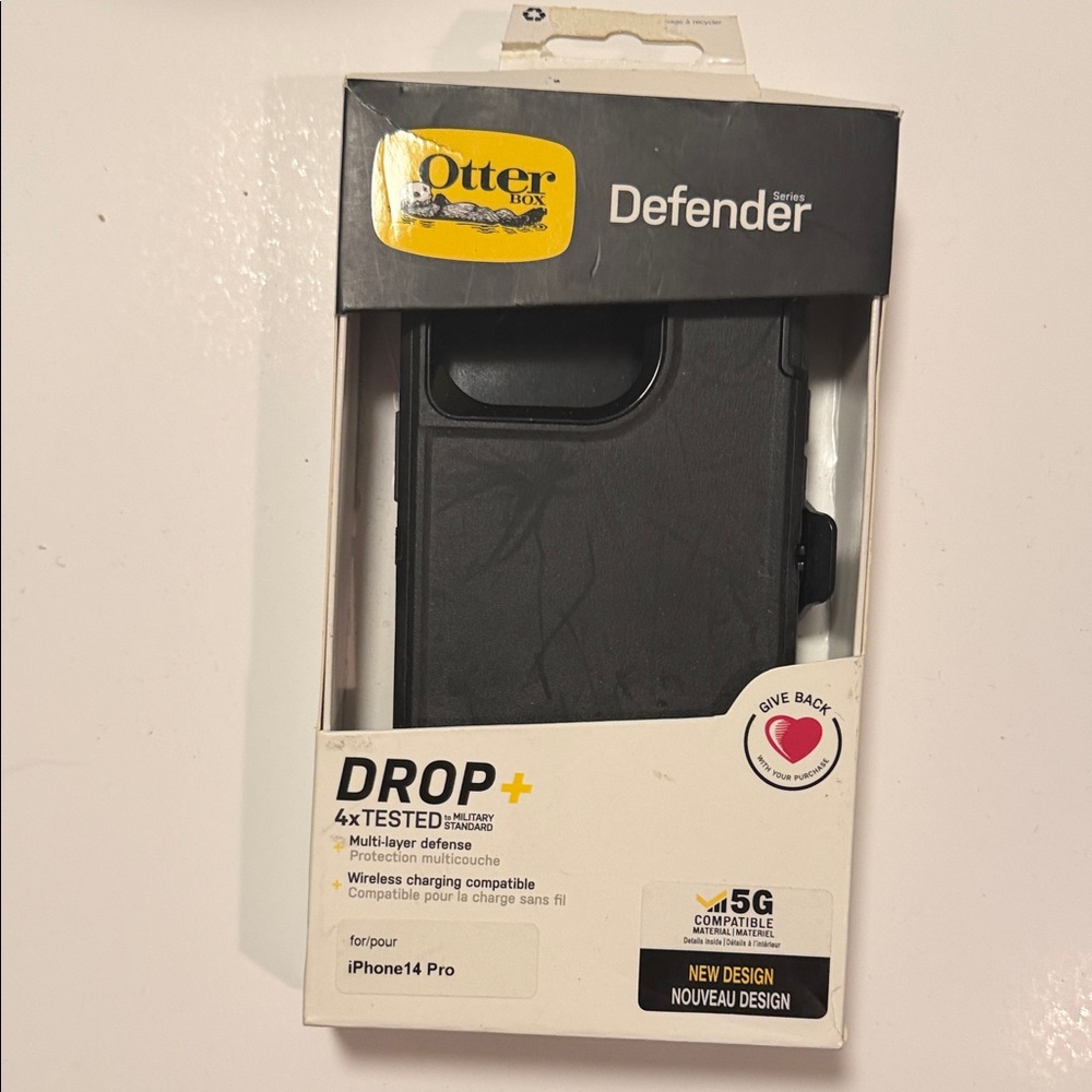 OtterBox Defender Series Black Case for iPhone 14 Pro